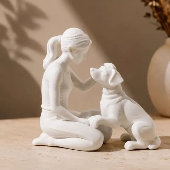 Escultura Mulher e Cachorro Minimalista Arte Moderna Decoração Sala Quarto Casa Pet Lover
