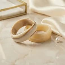 Bracelete maxi em resina, Maxi brincos marmorizados estilo tendência e sofisticação - pulseira feminina casual elegante