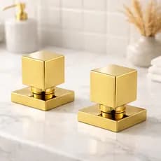 Kit 2 Acabamentos Quadrado De Metal Para Registro Pressão Gaveta Deca Acabamento Dourado