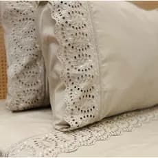 Jogo de Cama 4 Peças Lençol Sobrelençol e Fronhas 300 Fios Premium Bordado Inglês Casal Queen King