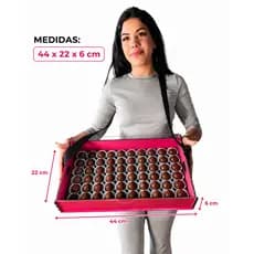 Porta Brigadeiro Personalizado Expositor para Doces e Cupcakes MDF com Tampa Acrílico