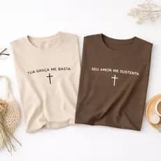 Kit 2 Camisetas Religiosas Tua Graça Me Basta Seu Amor Me Sustenta 100% Algodao Confortavel