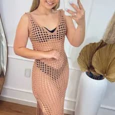 Vestido  Saída de Praia Longo Feminino em Tricot com Fenda Lateral Vazado Moda Praia Tricoliny Modas