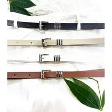 Cinto Feminino Courino Sintético Fivela Fino Detalhe em Prata Modelo Vintage Acessório Feminino Em Alta Tendência