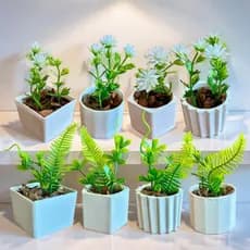 Kit 8 Vasinhos com Plantas Artificiais