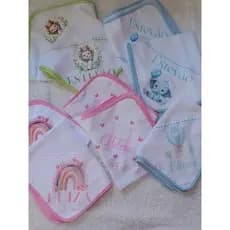 kit 2 Fraldas de ombro PERSONALIZADA com nome do bebê 50X70cm -100% algodão/ kit fralda de pano Babete, Toalinha Paninho