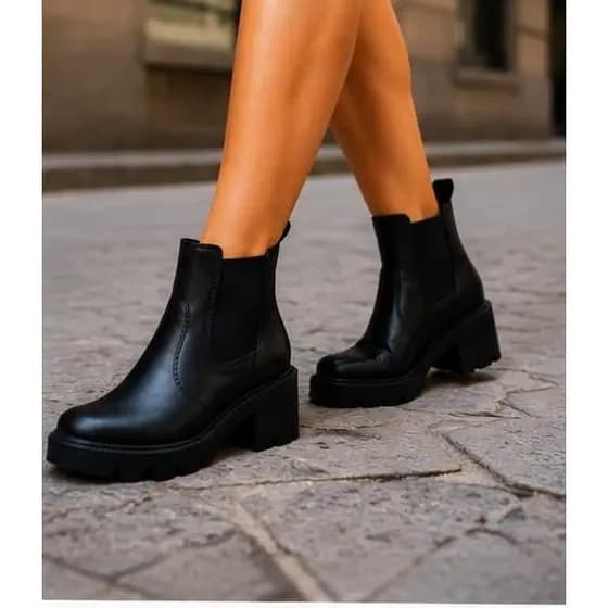 Bota Feminina Blogueira Salto Alto de Couro Ecológico Chelsea Tratorada 34 ao 42