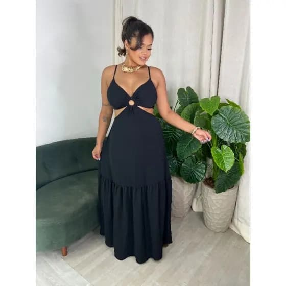 vestido feminino longo elegante com detalhe de fivela