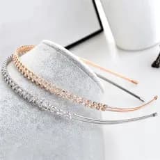 1 Pç Tiara Fashion Com Cristal De Strass Dourado / Prateado / Acessório De Cabeça