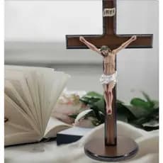 Crucifixo de Mesa Madeira e Resina Grande 30 CM/Decoração