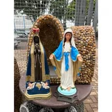 Imagem Nossa Senhora Aparecida ou Nossa Senhora das Graças 60cm Borracha Resistente