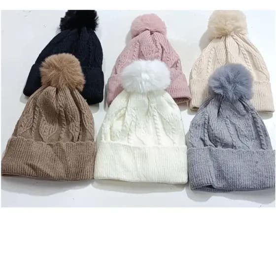 Touca Gorro Capuz Feminina Adulto e Juvenil Com Pom Pom Forrada Para Inverno Frio
