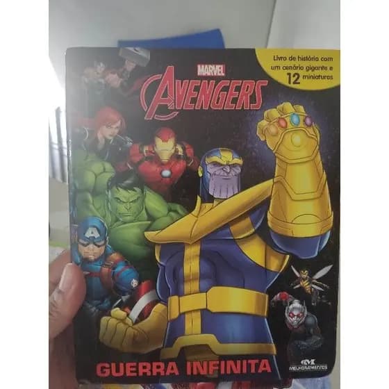 Livros Marvel capa dura Avengers , homem aranha