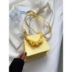 Bolsa crossbody moderna de ombro com corrente