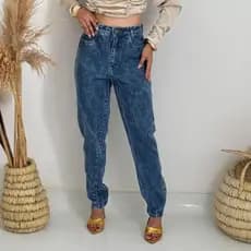 Calça Mom Jeans Feminina Cintura Alta Estilosa Confortável Casual Moderna Tendência Moda Blogueira