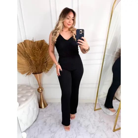 Calça Flare Feminina Básica com Cintura Alta Tecido Premium Elástico e Macio para Conforto Diário com Bolsos