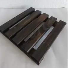 Suporte Para Vasos e Botijão de Gás, Feito de Madeira Pinus Deck Modular 30x30x4......Sem rodinhas