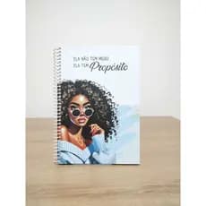 Caderno Espiral A5 Personalizado Capa Dura - Ela Não Tem Medo, Ela Tem Propósito"