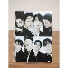 Stray Kids Kpop Caderno Universiário (DO IT) 86 𝗙𝗼𝗹𝗵𝗮𝘀 + PLANNER + 3 CARDS