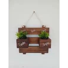 Floreira de madeira pinus com plantinha artificial