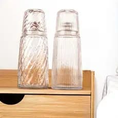 Moringa De Vidro para água 1,1L Com Tampa Copo Transparente para Quarto ou Mesa Home Office