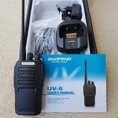 Radio Baofeng Ht Uv-6 Dual 8 Watts 128 Canais Profissional