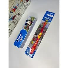 Kit Infantil de Higiene Bucal - Escova de Dente + Creme Dental