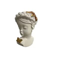 Estátua de Menina em Gesso com Lírio  – Decoração Clássica e Sofisticada