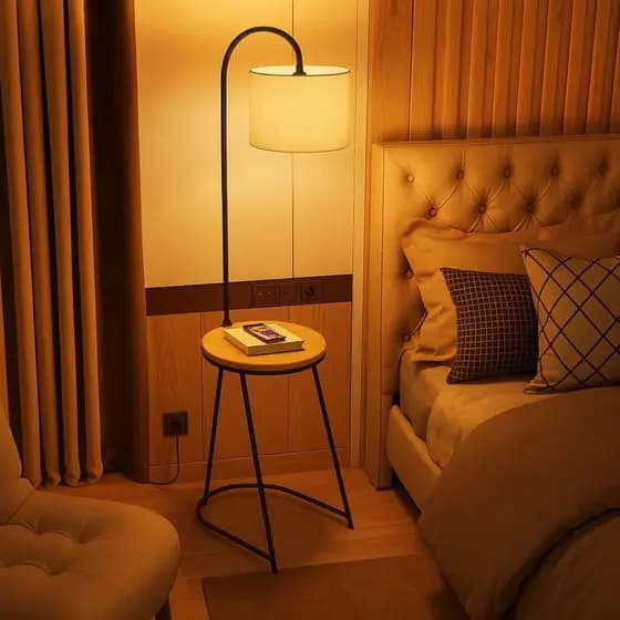 Luminária Com Mesa De Cabeceira Acoplado Tampo De Madeira