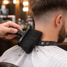 Espanador Pincel Preto Barbeiro Cabeleireiro Remove Resto de Pelos Cabelos Barba