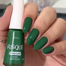 Esmalte Risque Cremoso Verde Esmeralda 8ml