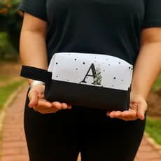 Necesser Com Alça  Organizador De Mala Maquiagem Necessaire Com Inicial Personalizado Para Presente