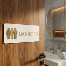 Placa de Banheiro Sinalização em MDF Branco com Acrílico Espelhado Premium - Promoção !