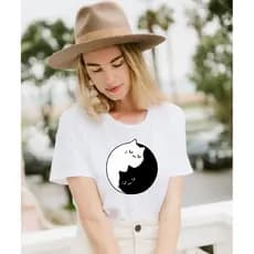 t-shirt gatinhos opostos se atraem