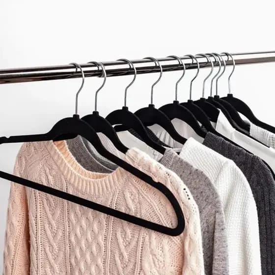 Cabides Slim Veludo Preto Kit 10 Unidades Gancho metálico Cabides de Roupas Armário