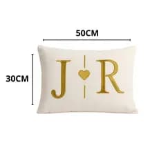 ALMOFADA PERSONALIZADA INICIAL CASAL BORDADA,LINHO(1 UNIDADE) 50X30 COM ENCHIMENTO CAMA POSTA