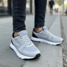 Tênis Masculino Casual – Conforto e Estilo para o Dia a Dia | Stefani Berton