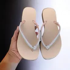 Chinelo Feminino com Tiras Brilhantes – Conforto em várias Cores | Stefani Berton