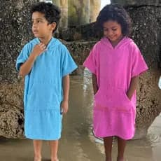 Poncho Toalha Infantil Surf Praia Piscina Roupão Capuz Secagem Rápida Troca Roupa Unissex Leve