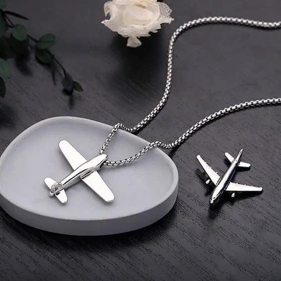 Hip Hop Colar De Avião De Aço Titânio Jump Di Homens E Mulheres Pingentes Simples E Selvagem Colar De Personalidade