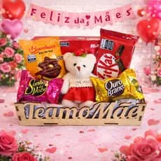 Cesta Mimo Te Amo Mãe com Pelúcia e Chocolates Dia das Mães Bandeja MDF