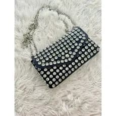 Bolsa elegante preta em pedraria