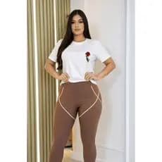 Camiseta Tradicional Manga Curta Feminina - Rose Pain Red - Algodão 100%