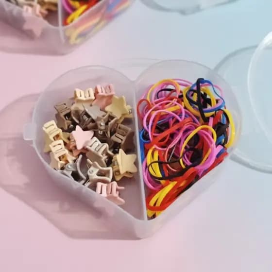 Kit Infantil de Acessórios de Cabelo Coração – Elásticos Coloridos e Mini Piranhas