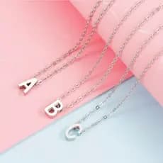 Colar De Letra Inicial nome Prata Aço Inoxidavel 316L Chocker Corrente Cartier A-W Feminino 45Cm Corrente de Letras