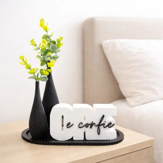 KIT DECORAÇÃO MODERNA PALAVRA ORE- 2 VASOS+BANDEIJA+LETREIRO+PLANTAS ARTIFICIAIS PARA SALA,QUARTO E ESCRITORIO