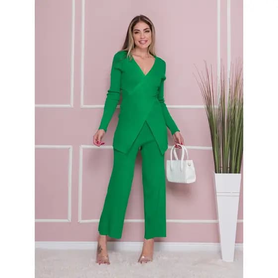CONJUNTO DE BLUSA E CALÇA DE TRICOT DE MODAL