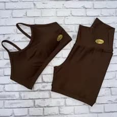 CONJUNTO FITNESS SHORTS COM BOLSO E TOP ALÇA ZERO TRANSPARENCIA