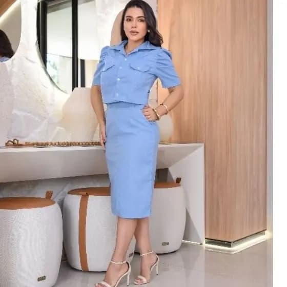 Conjunto Feminino Midi Elegante com Saia Lápis e Blusa Princesa Estruturada