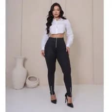 Calça Feminina Montaria Cintura Alta com Bolsos e Três Zíper Tendência